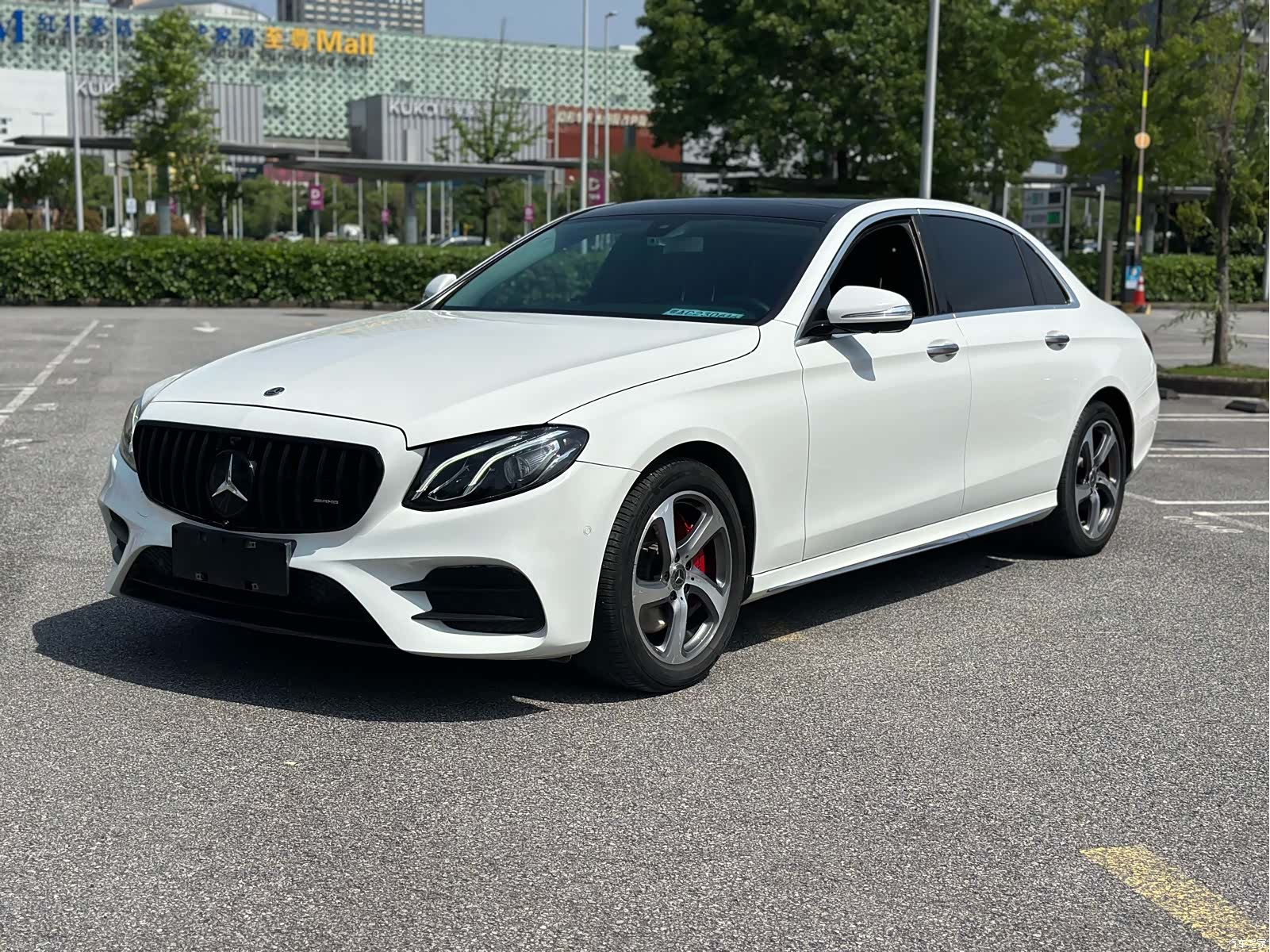Mercedes-Benz E-Class, 2018 1