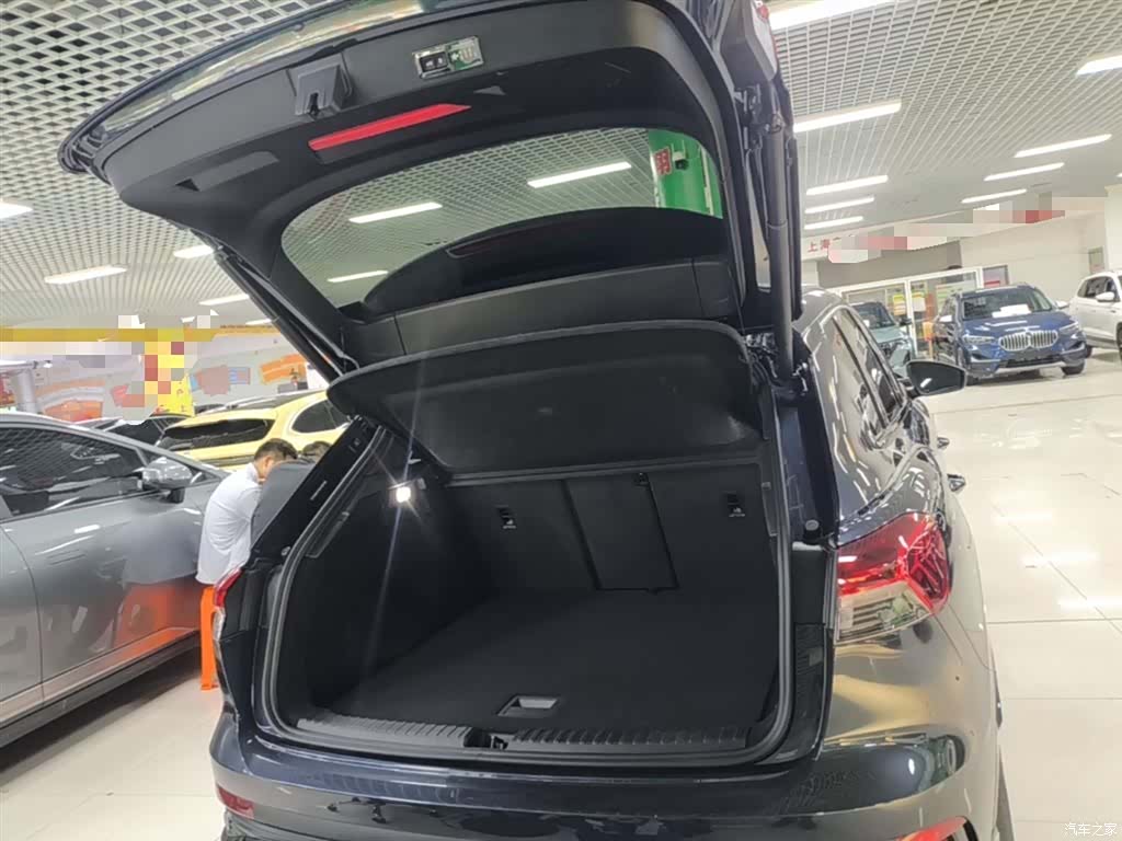 Audi Q4 e-tron, 2023 19