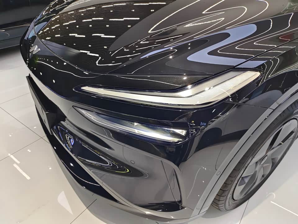 NIO L60