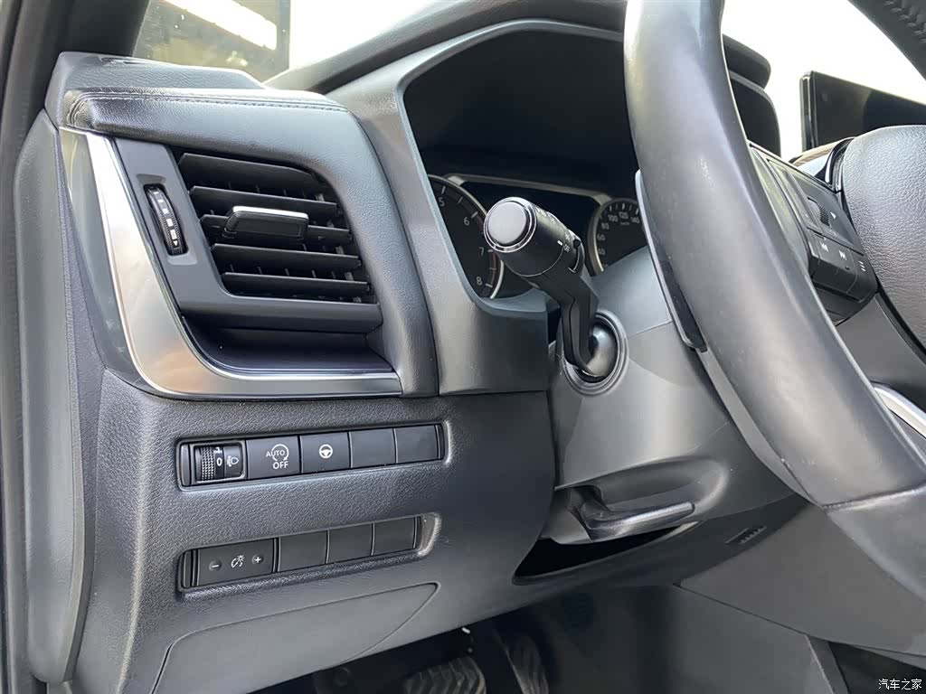 Nissan Qashqai, 2023 10