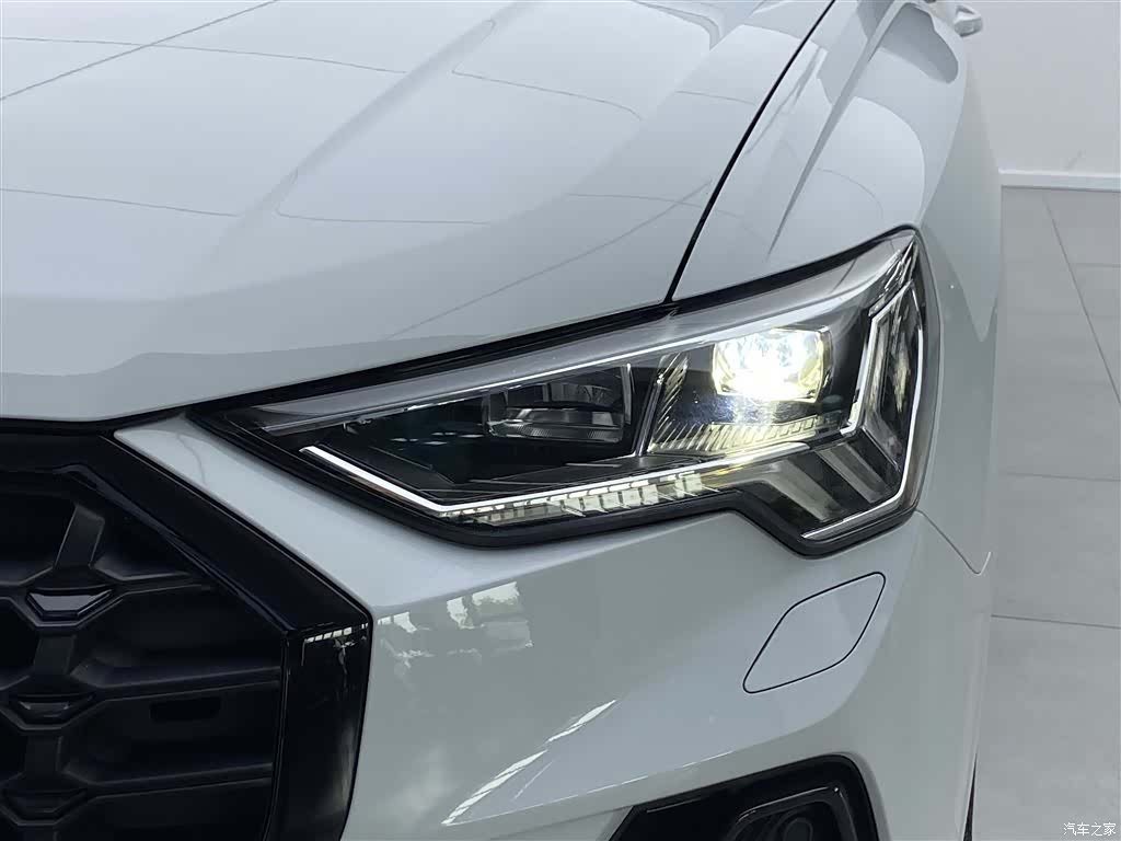 Audi Q3, 2021 30