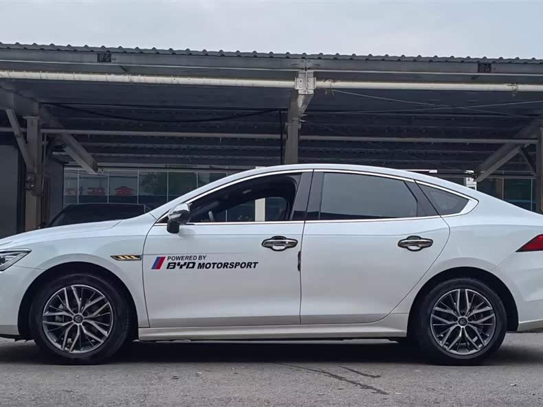 BYD Qin Yuan BYD Qin Yuan