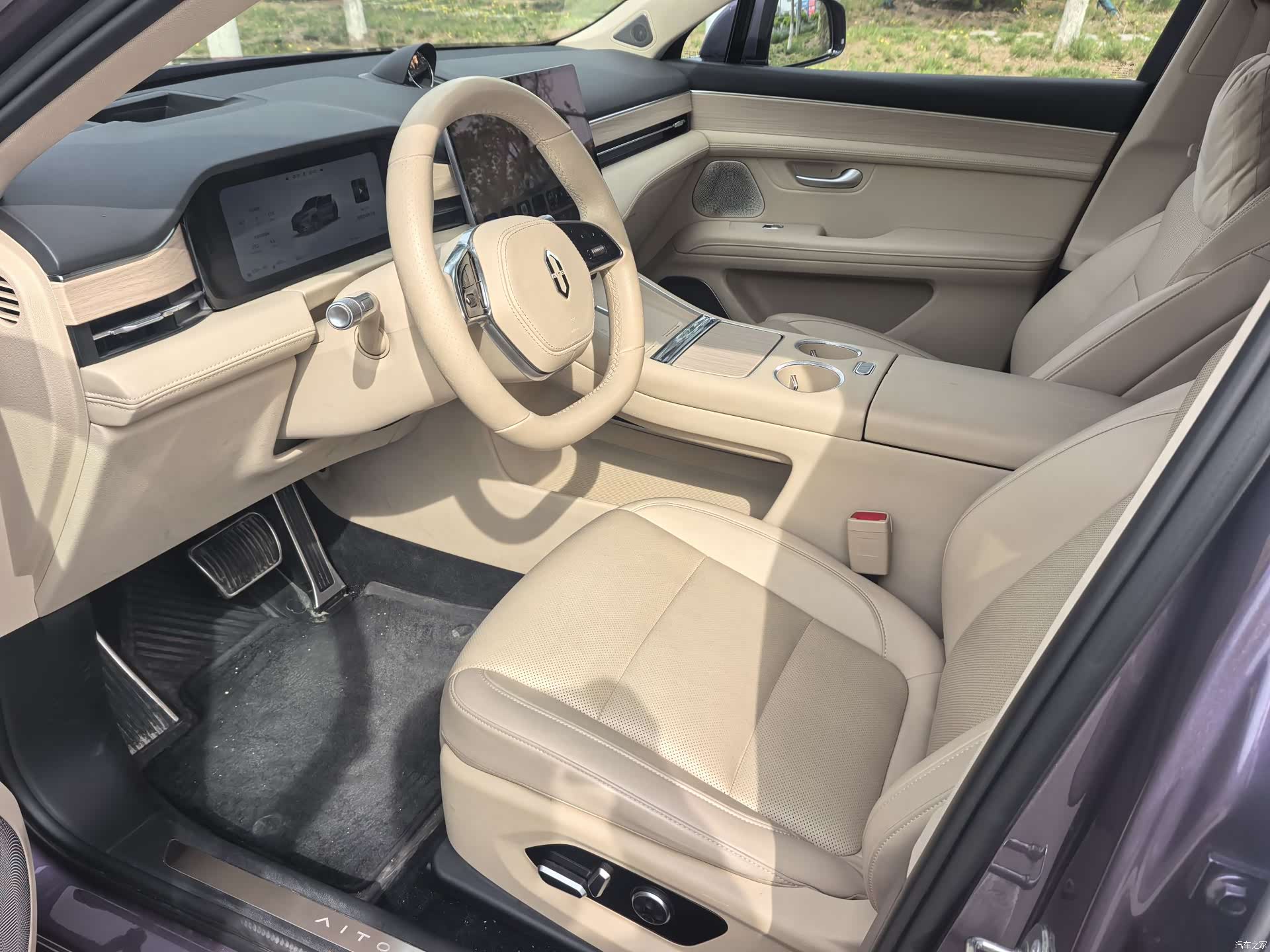 AITO M5, 2025 15