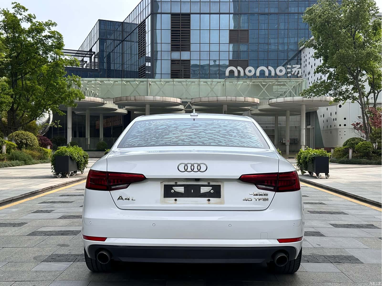 Audi A4L, 2017 все фото