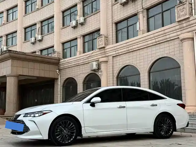 Toyota Avalon 2022 — купить из Китая под заказ
