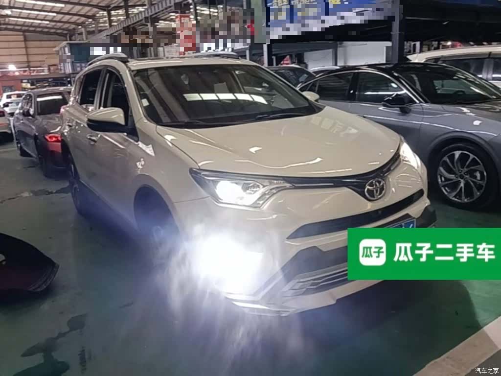 Toyota RAV4, 2017 4