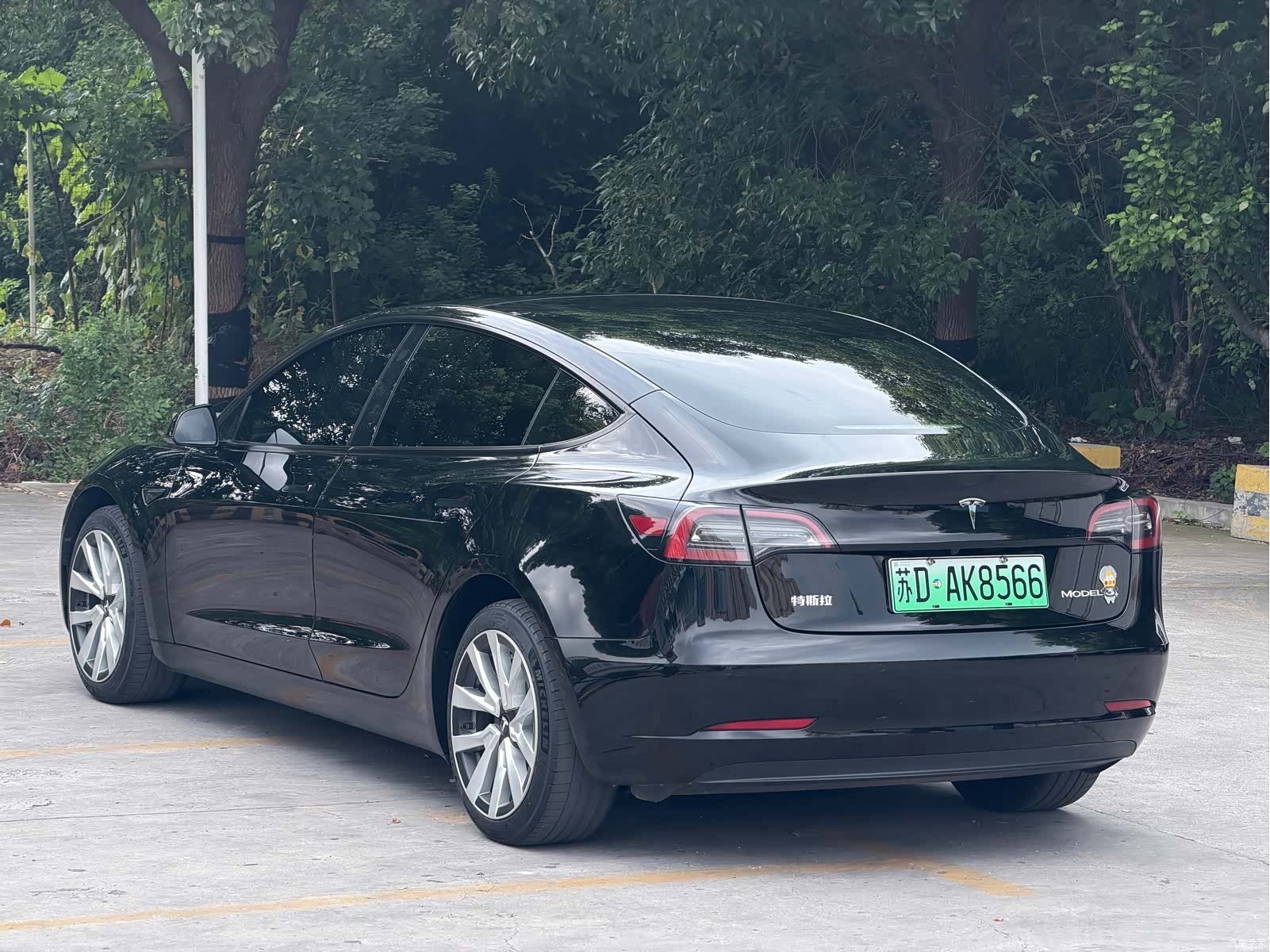 Tesla Model 3, 2023 15
