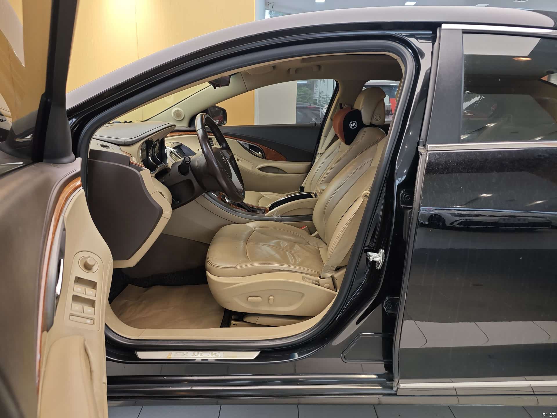 Buick LaCrosse, 2013 13