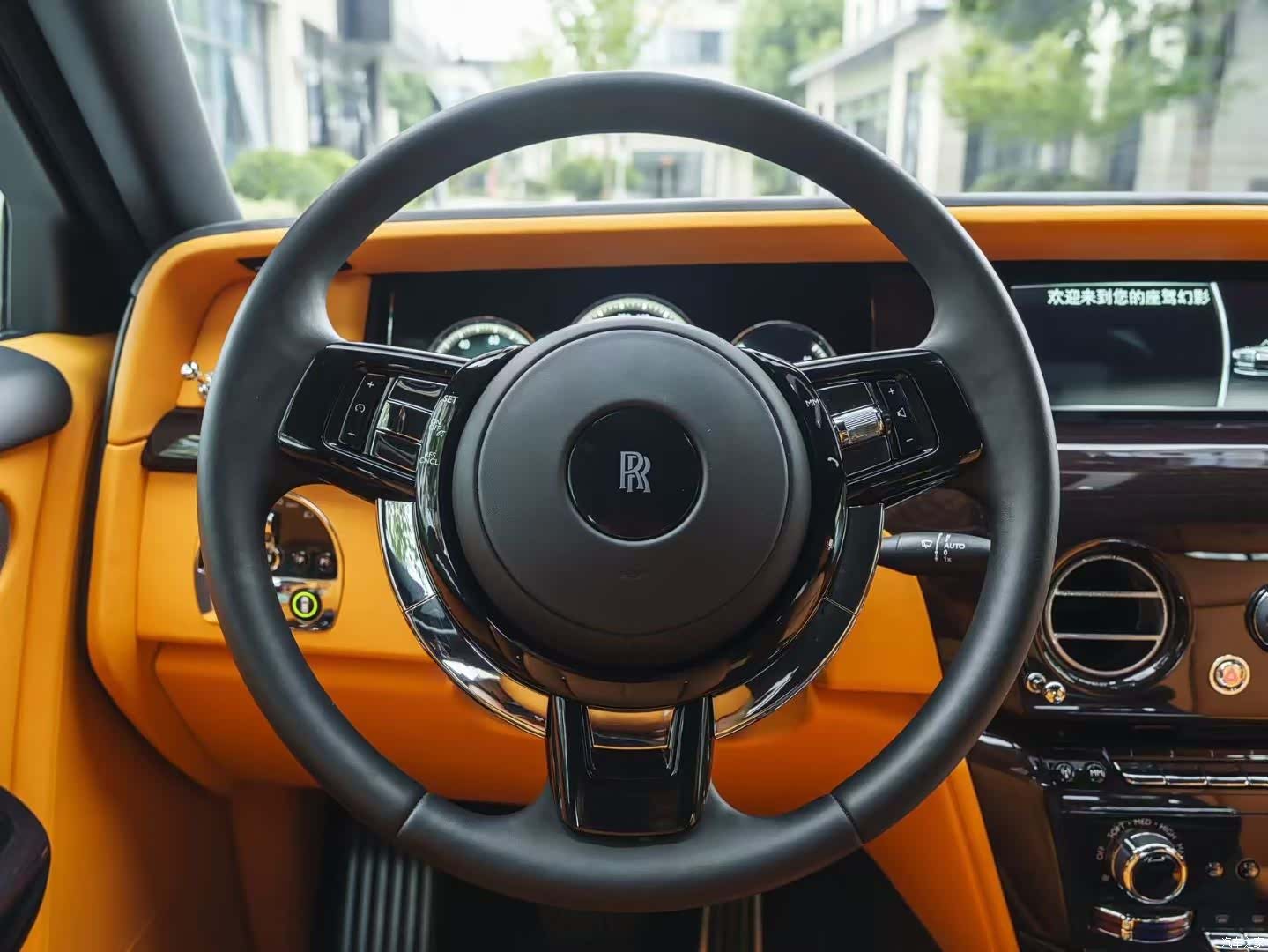 Rolls-Royce Phantom, 2022 8