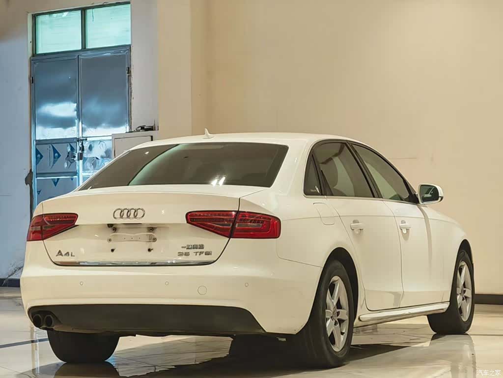 Audi A4L, 2014 25
