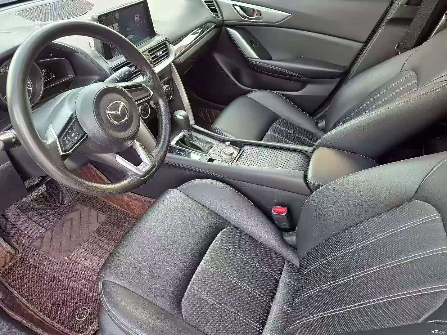 Mazda CX-4, 2019 все фото
