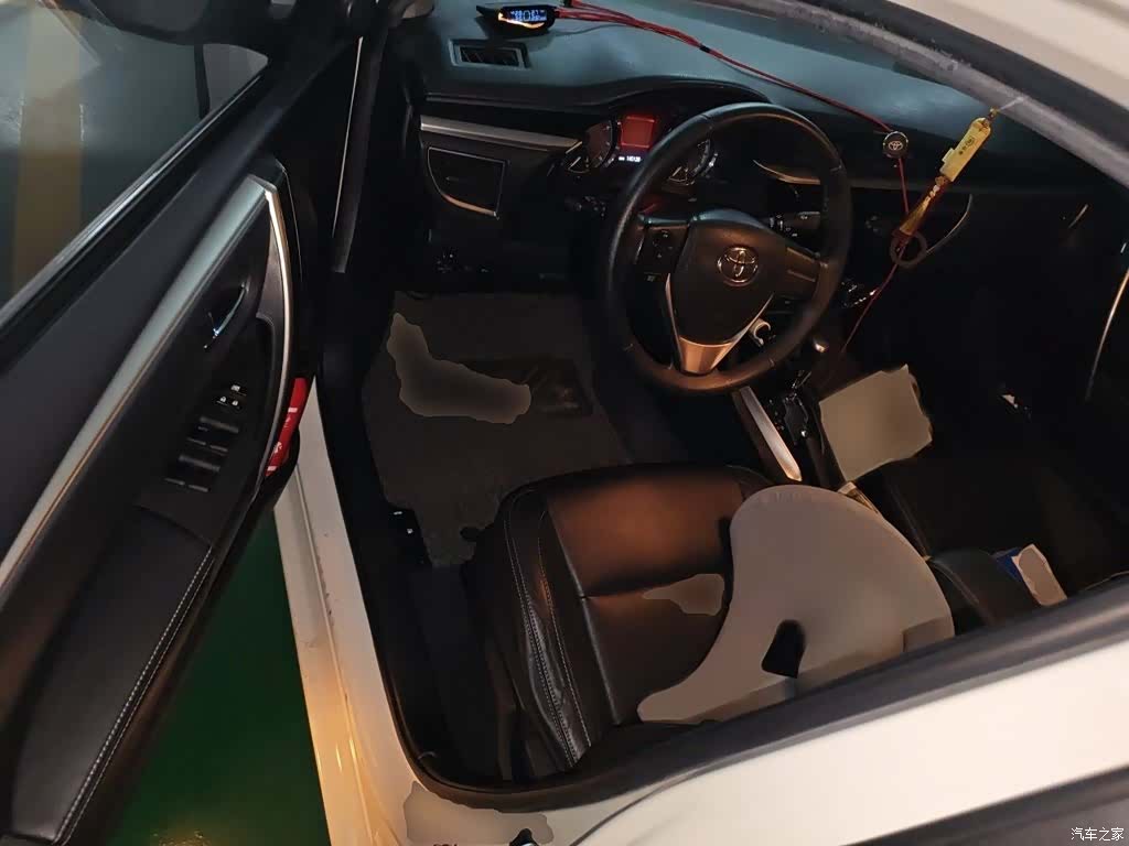 Toyota Corolla, 2015 14