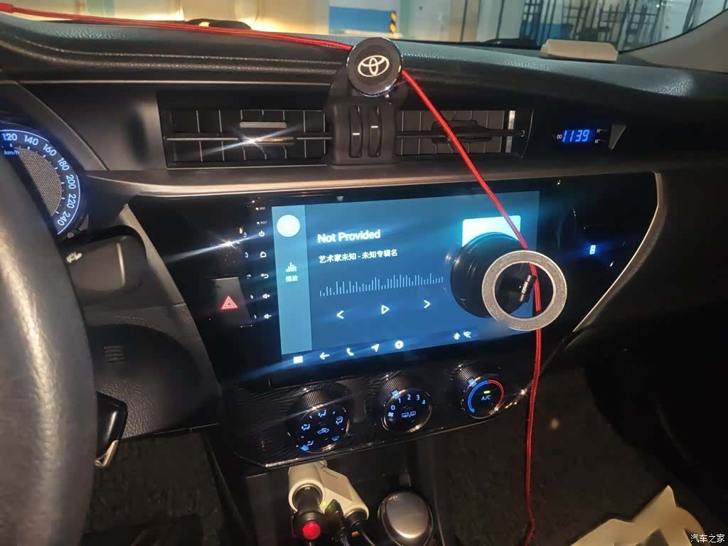 Toyota Corolla, 2015 6