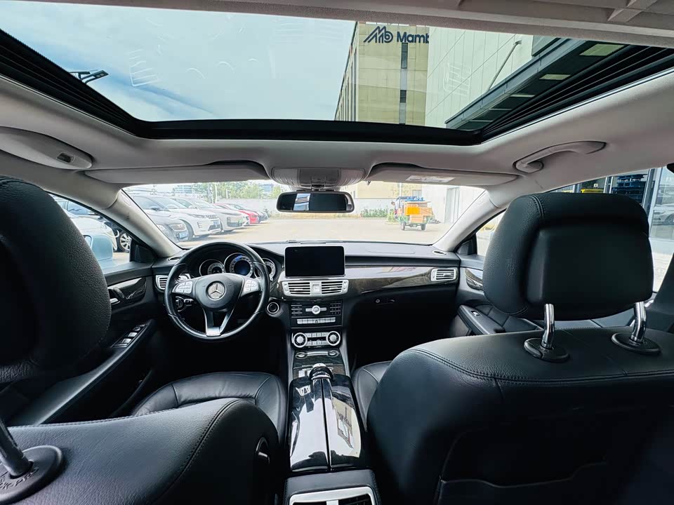 Mercedes-Benz CLS Mercedes-Benz CLS