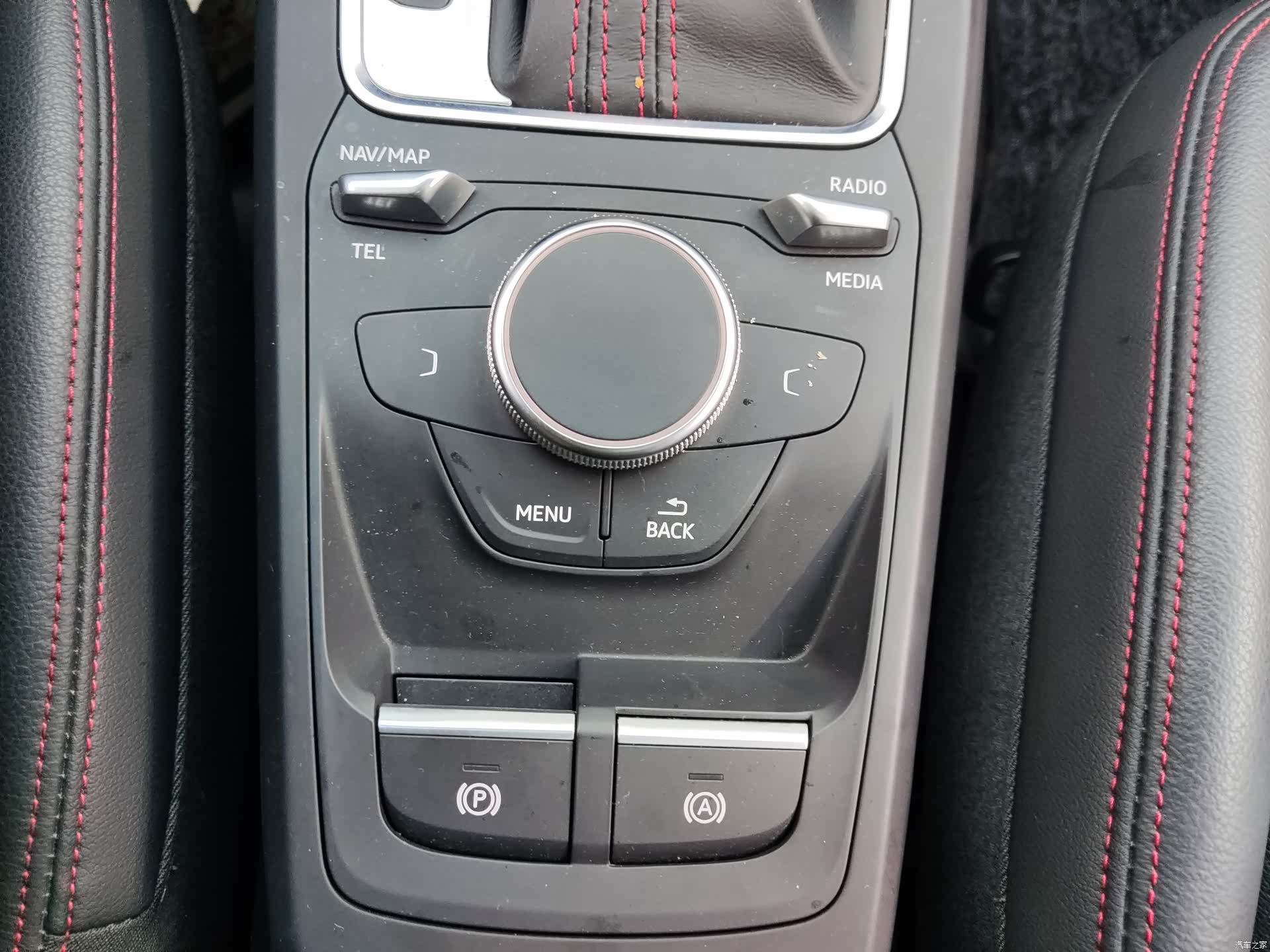 Audi Q2L, 2021 14