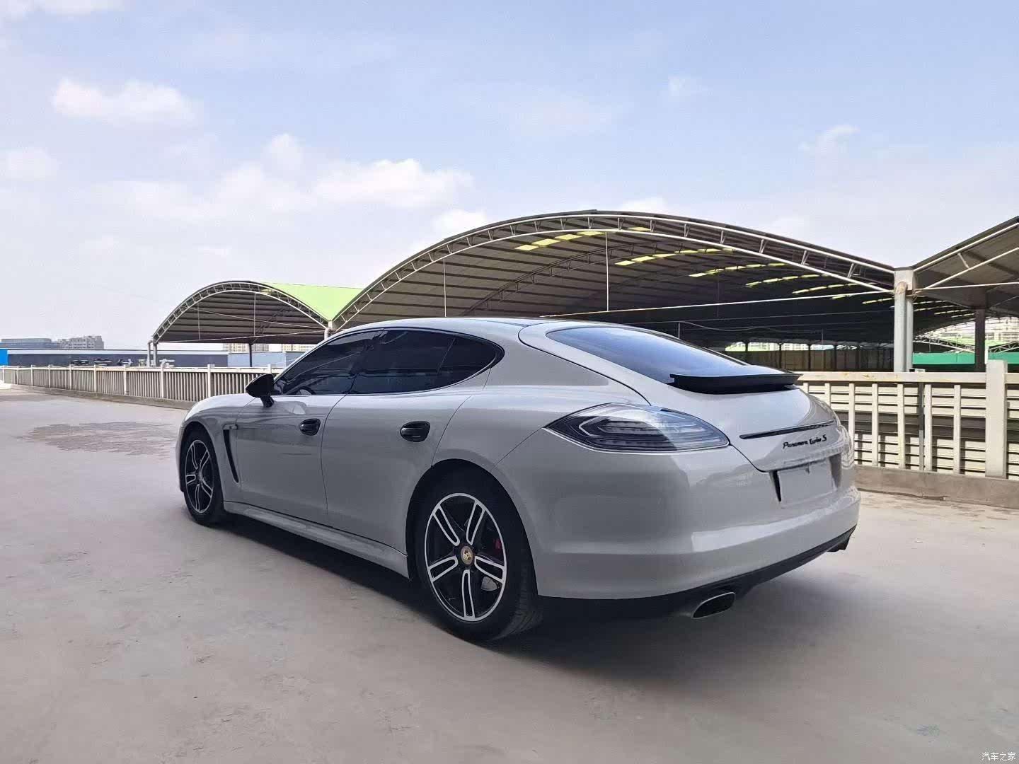 Porsche Panamera, 2013 4