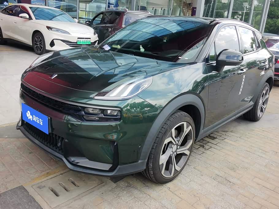 Lynk & Co 06