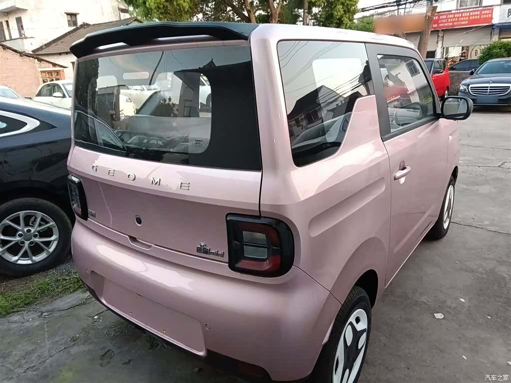 Geely Panda, 2025 7
