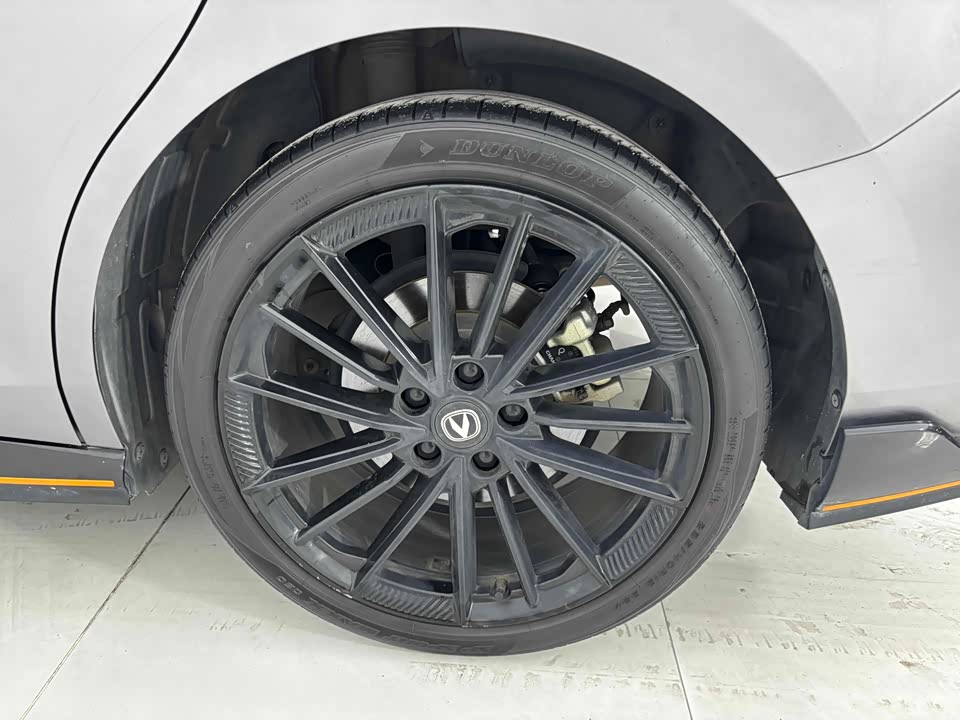 Changan UNI-V Changan UNI-V