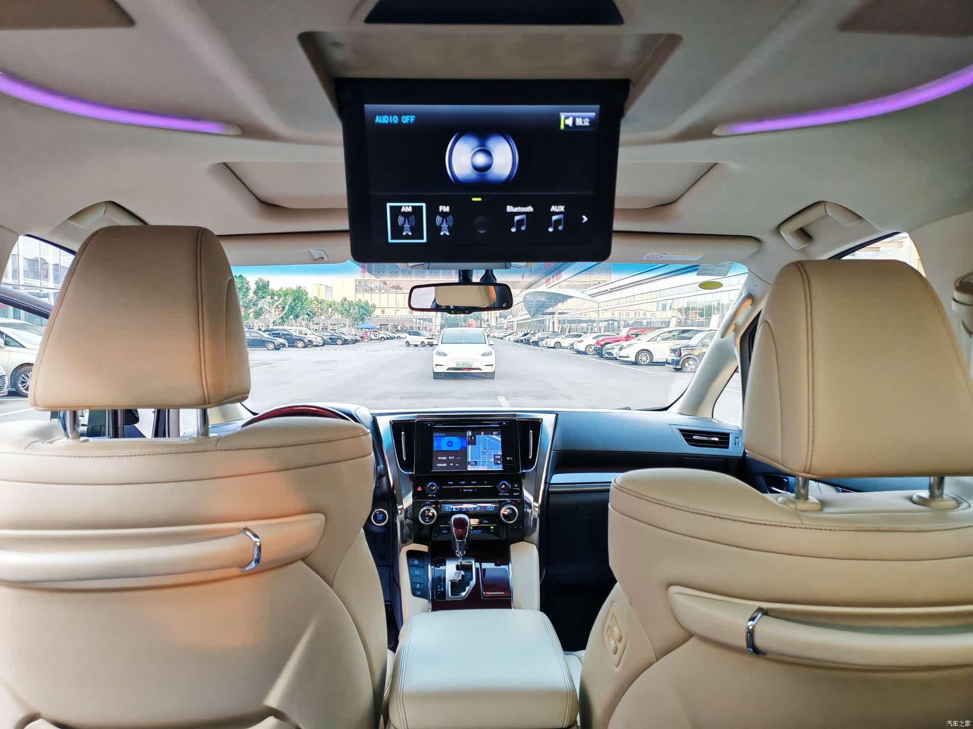 Toyota Alphard, 2017 все фото
