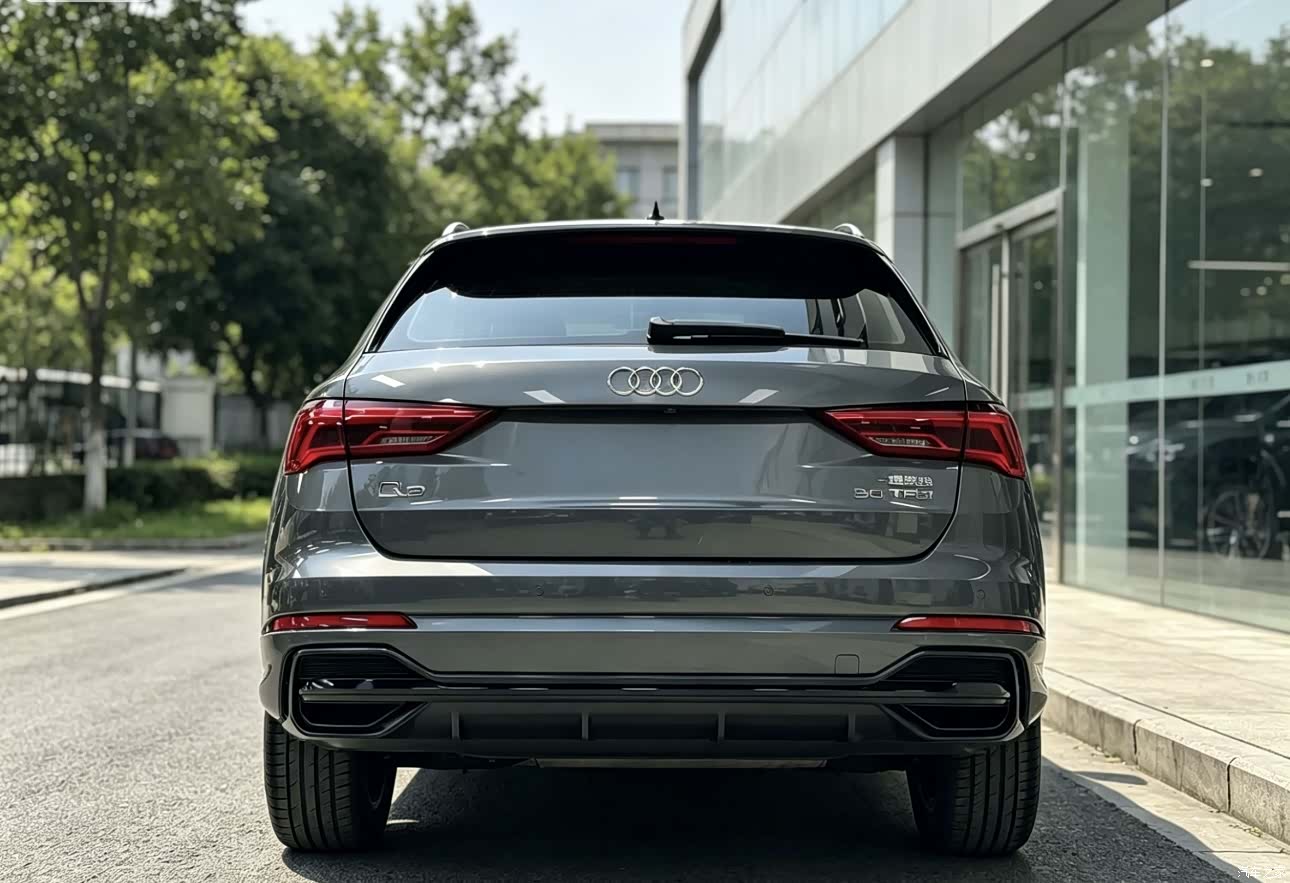 Audi Q3, 2022 все фото
