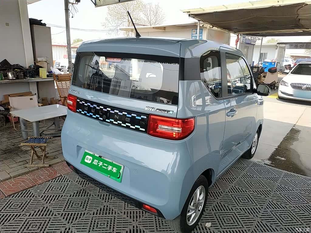 Wuling MINIEV, 2021 все фото