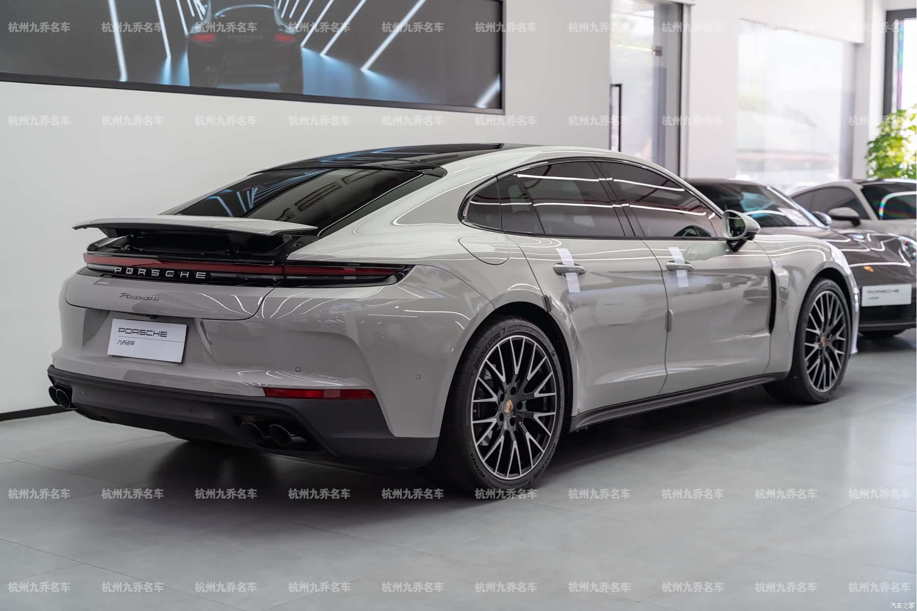 Porsche Panamera, 2026 6