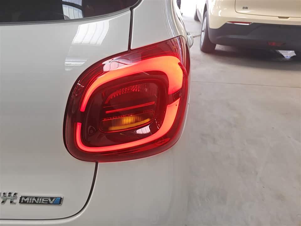 Wuling Hongguang MINIEV Wuling Hongguang MINIEV