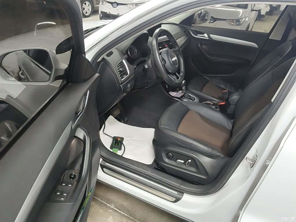 Audi Q3, 2019 16