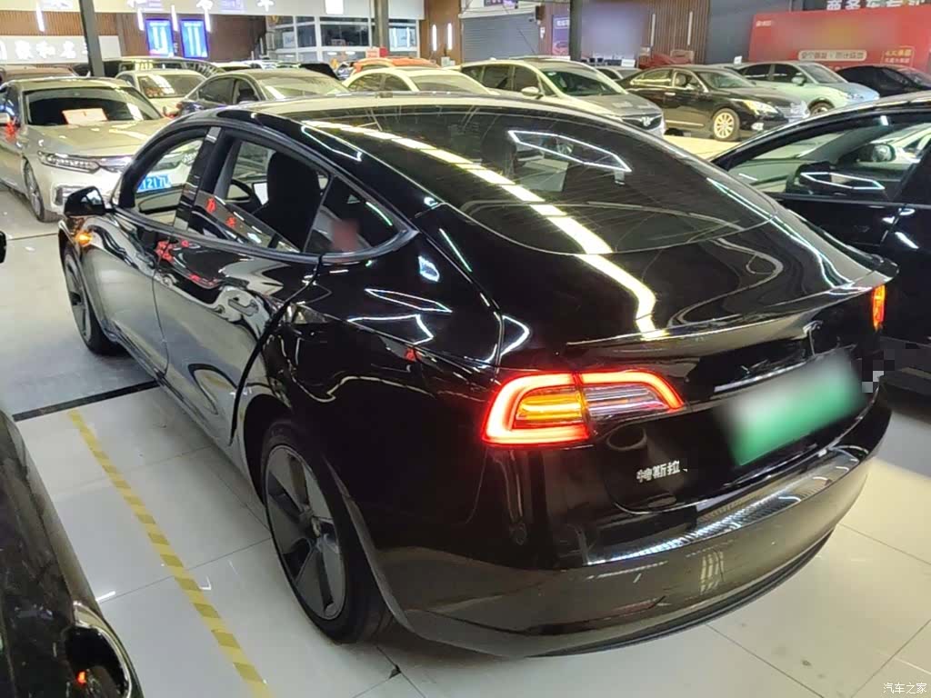 Tesla Model 3, 2023 все фото