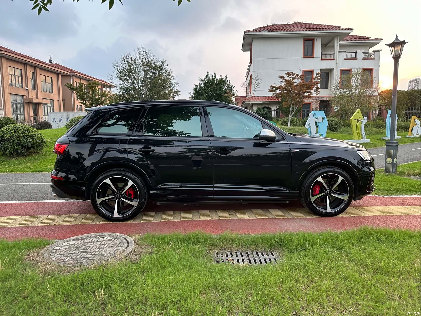 Audi Q7, 2021 все фото