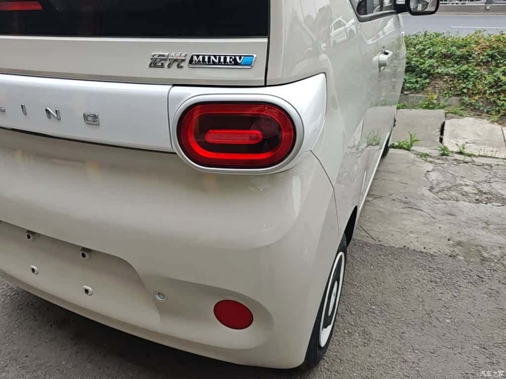 Wuling MINIEV, 2026 8