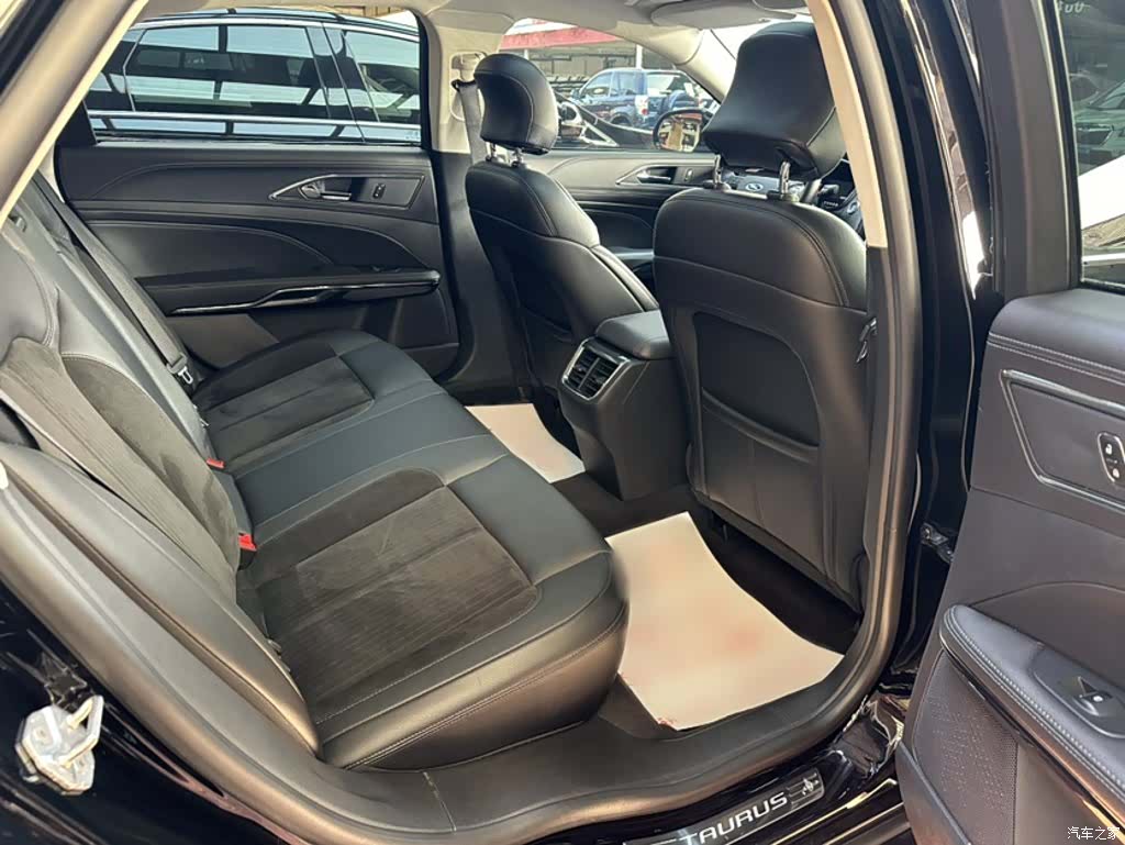 Ford Taurus, 2021 17