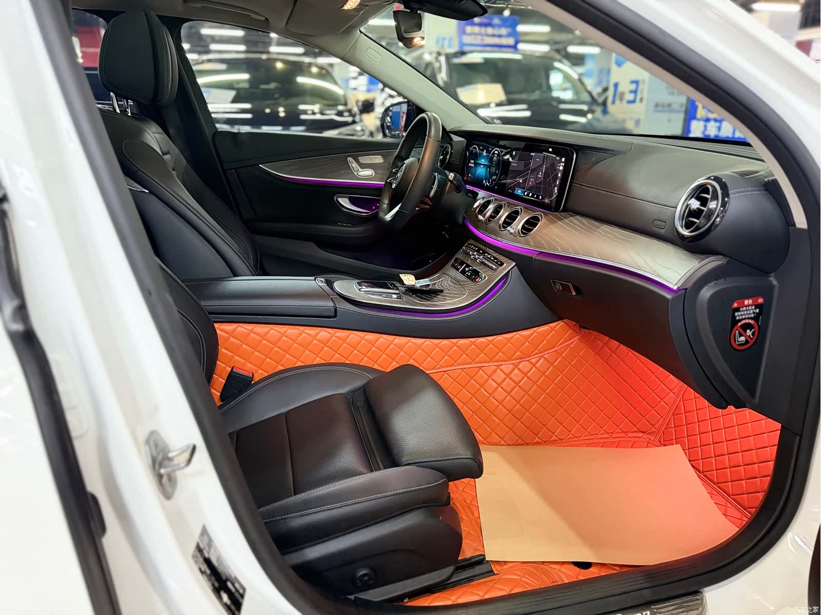 Mercedes-Benz E-Class, 2022 11