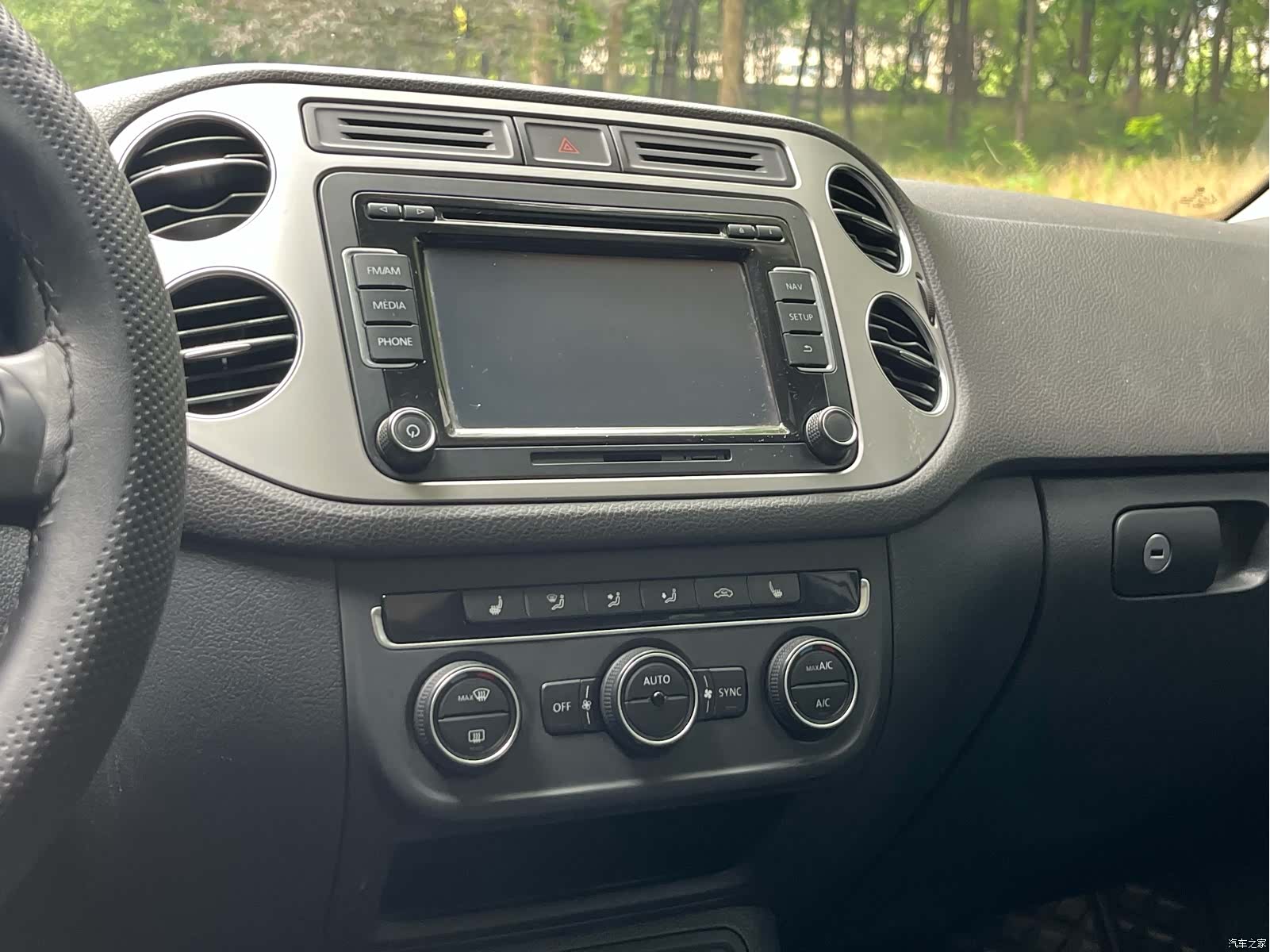 Volkswagen Tiguan, 2015 9
