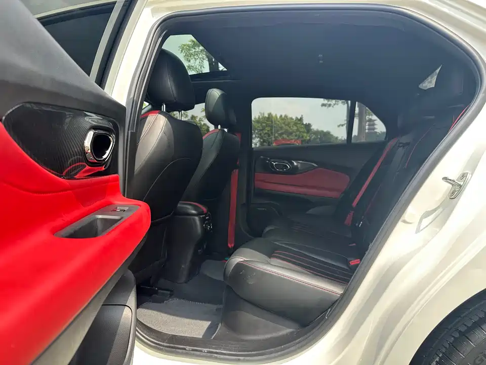 Trumpchi Shadow Leopard