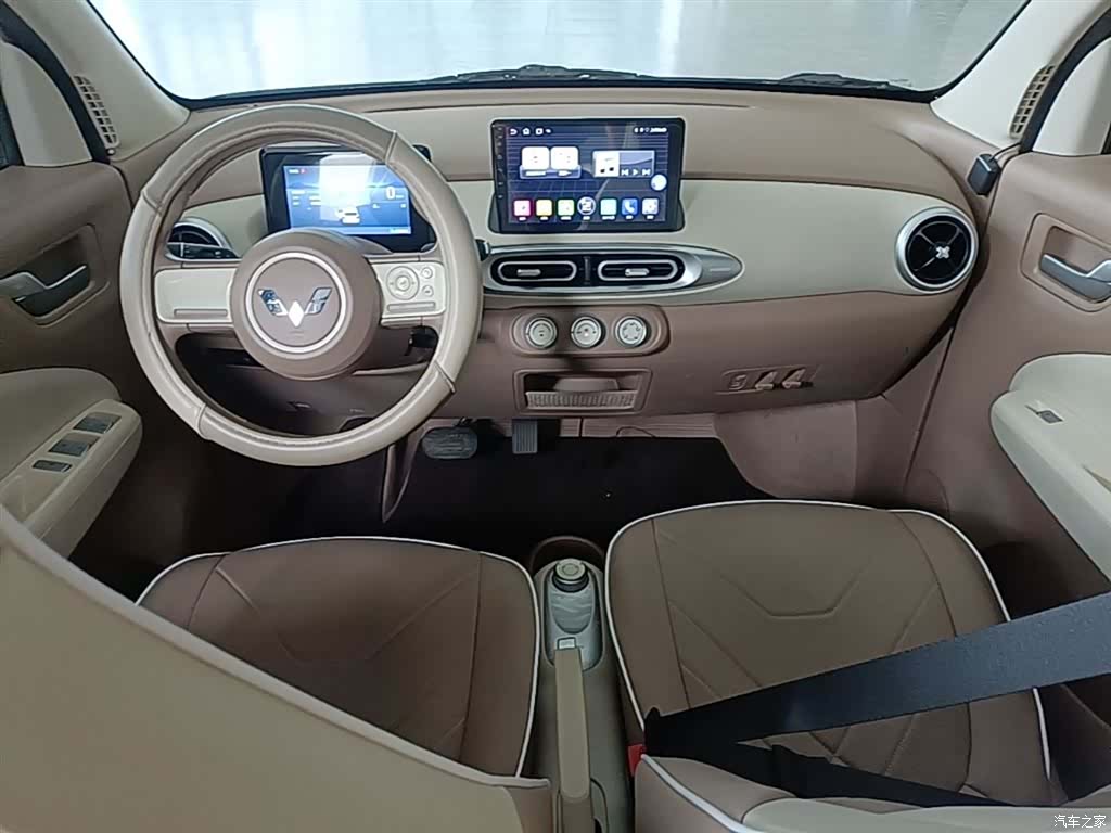 Wuling MINIEV, 2025 10