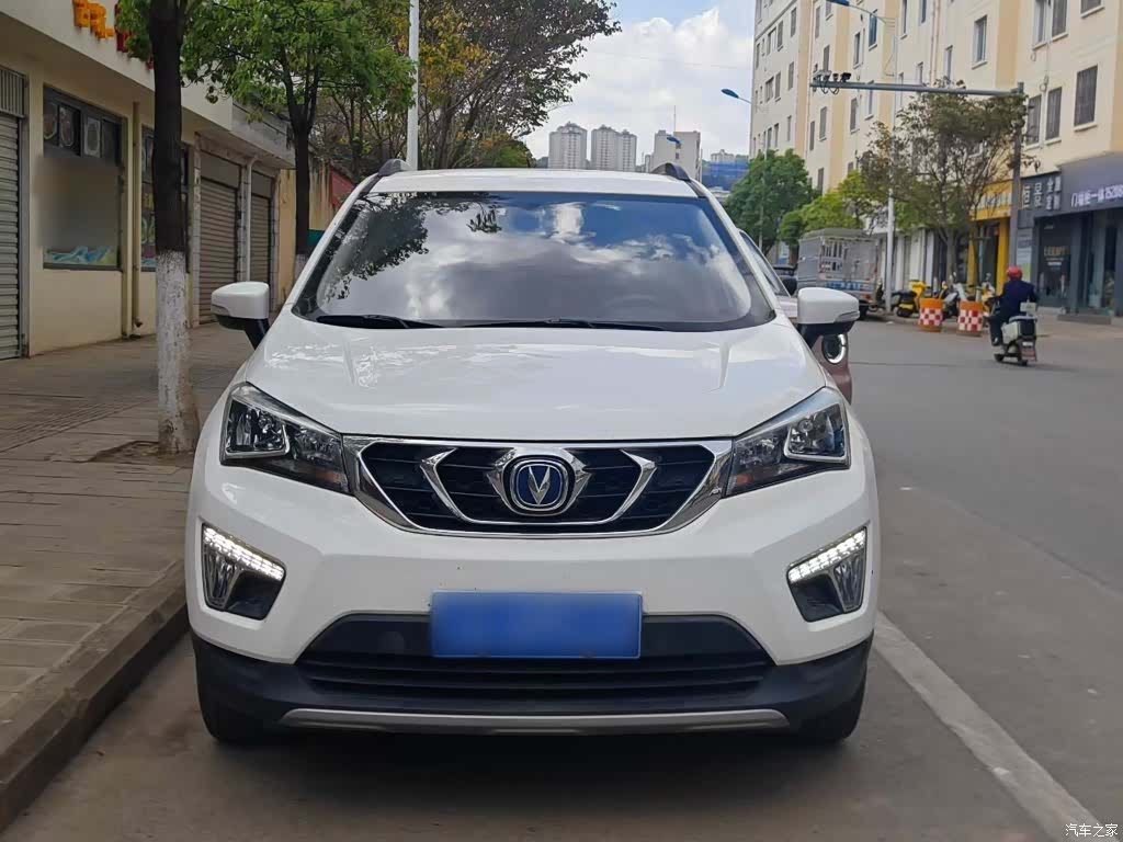 Changan CS15, 2017 6