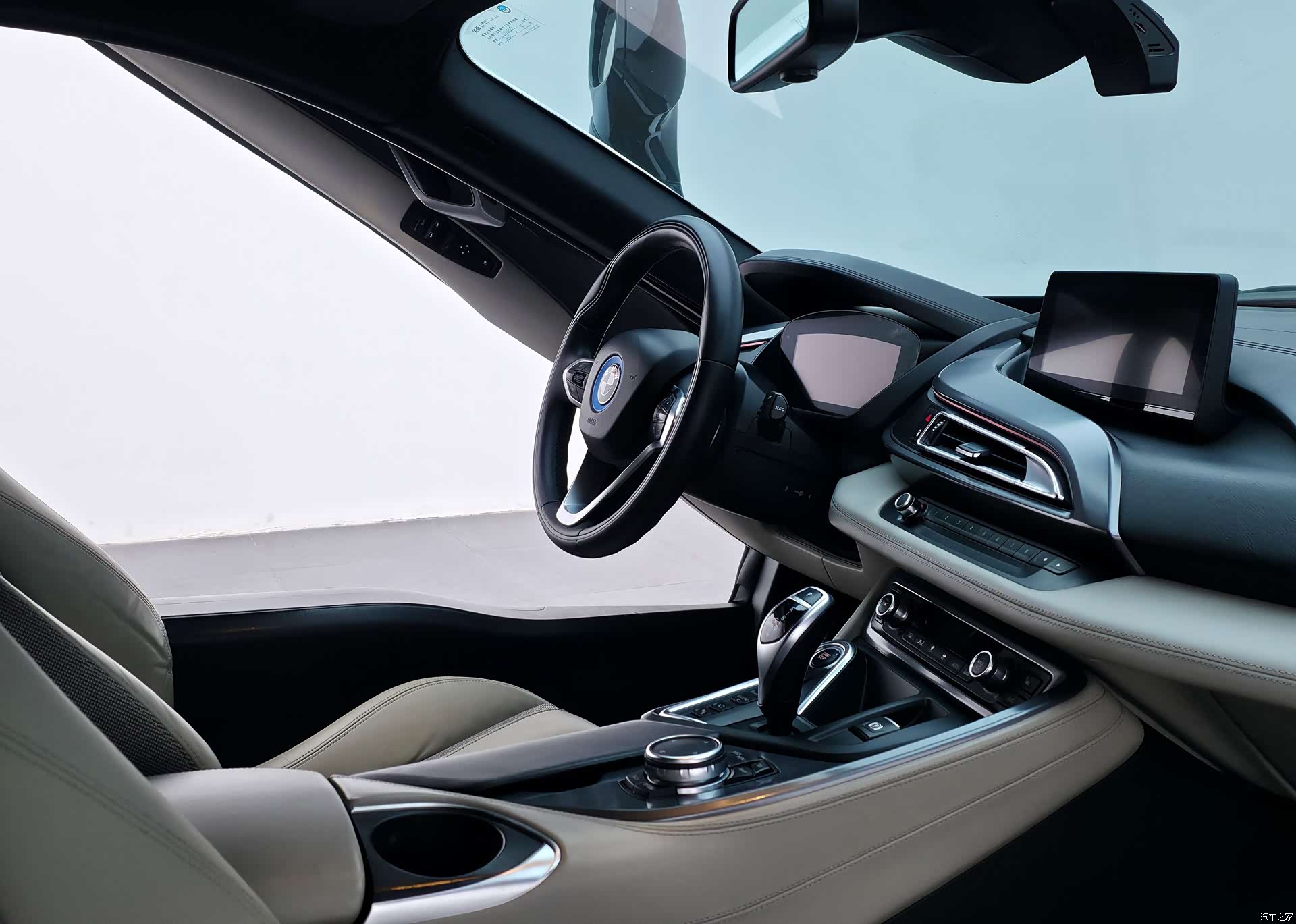 BMW i8, 2017 33