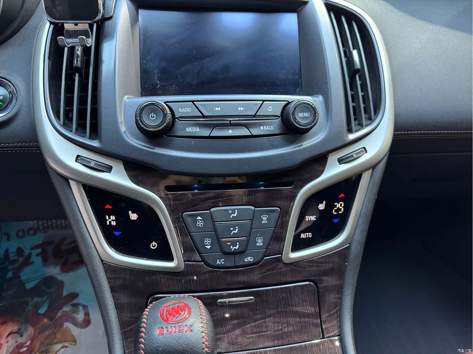 Buick LaCrosse, 2015 10