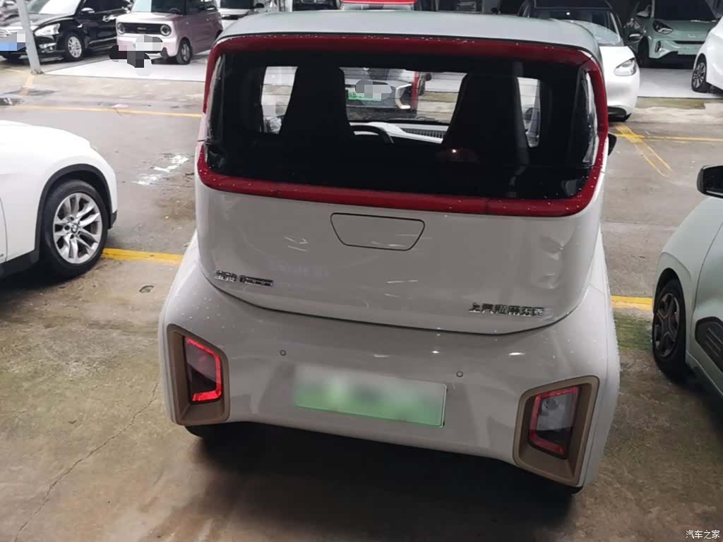 Wuling E200, 2020 7