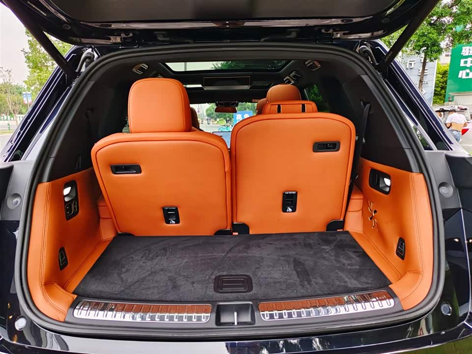 Li Auto Ideal L8