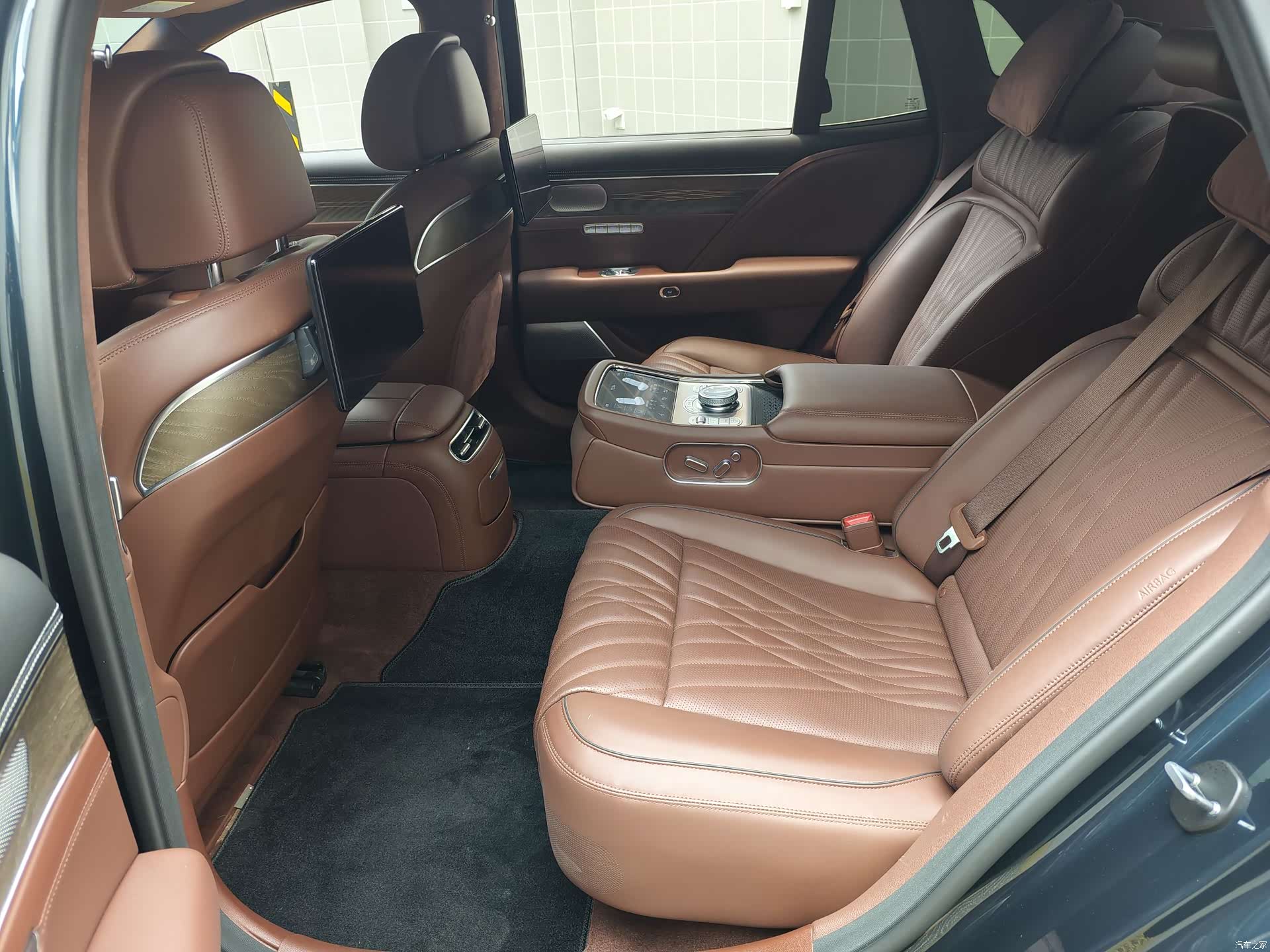 Genesis G90, 2023 16