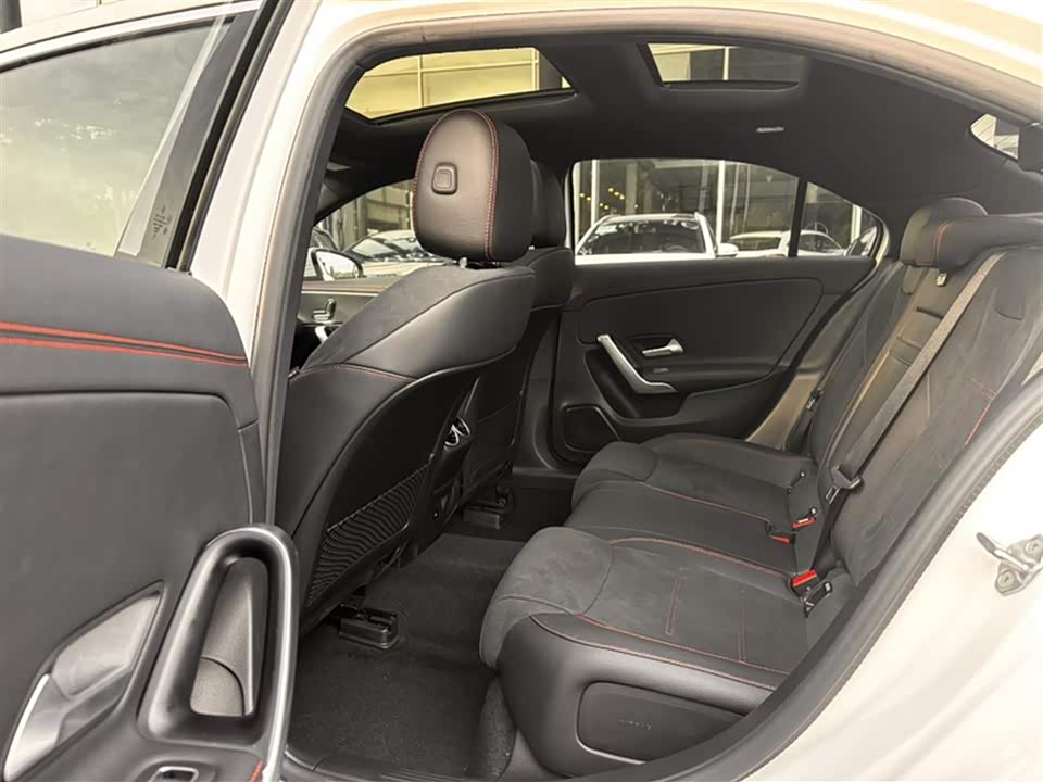 Mercedes-Benz Class A Mercedes-Benz Class A