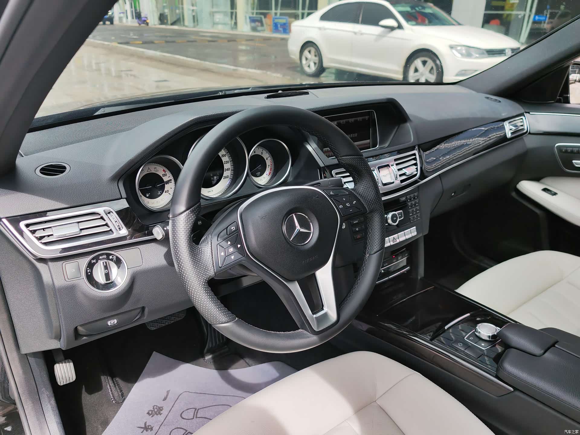 Mercedes-Benz E-Class, 2014 все фото