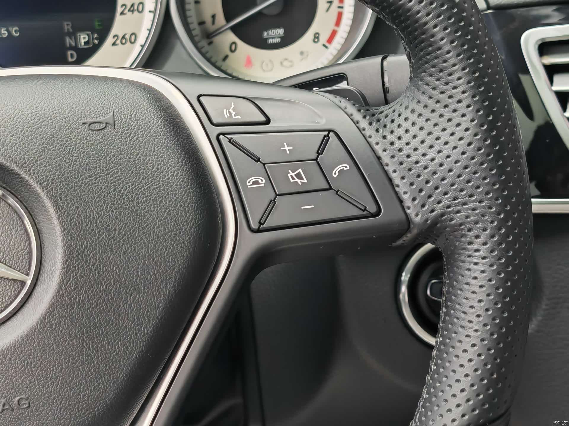 Mercedes-Benz E-Class, 2014 18
