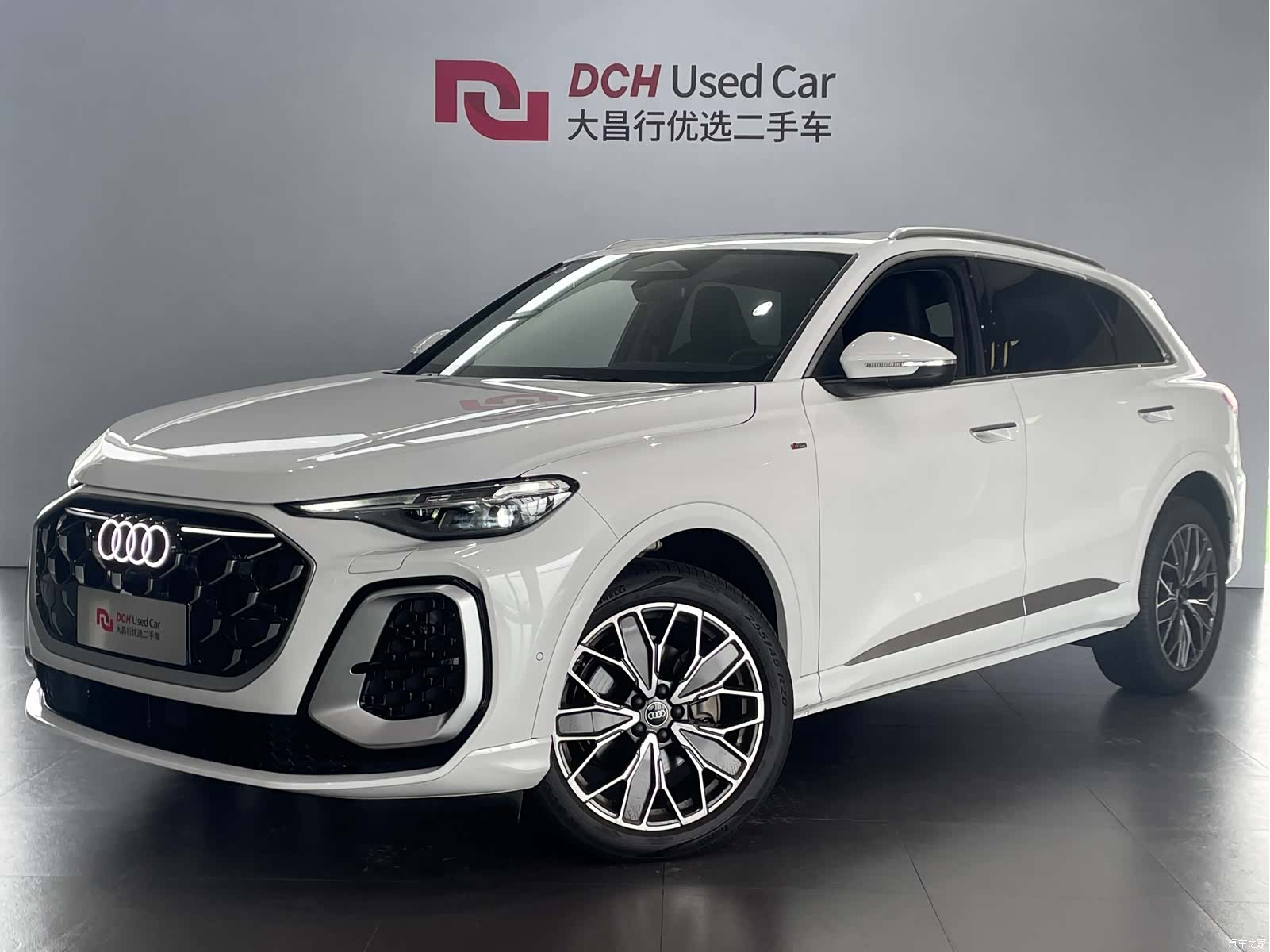 Audi Q5L, 2026 1