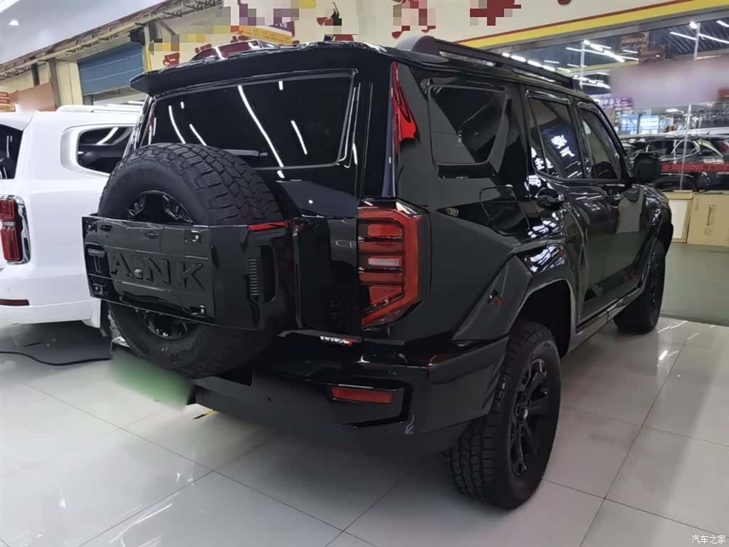 Tank 400, 2025 7