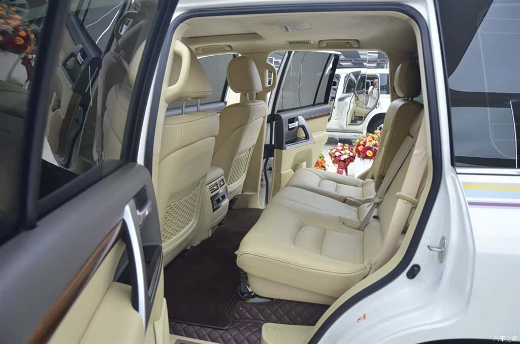 Toyota Land Cruiser, 2017 все фото