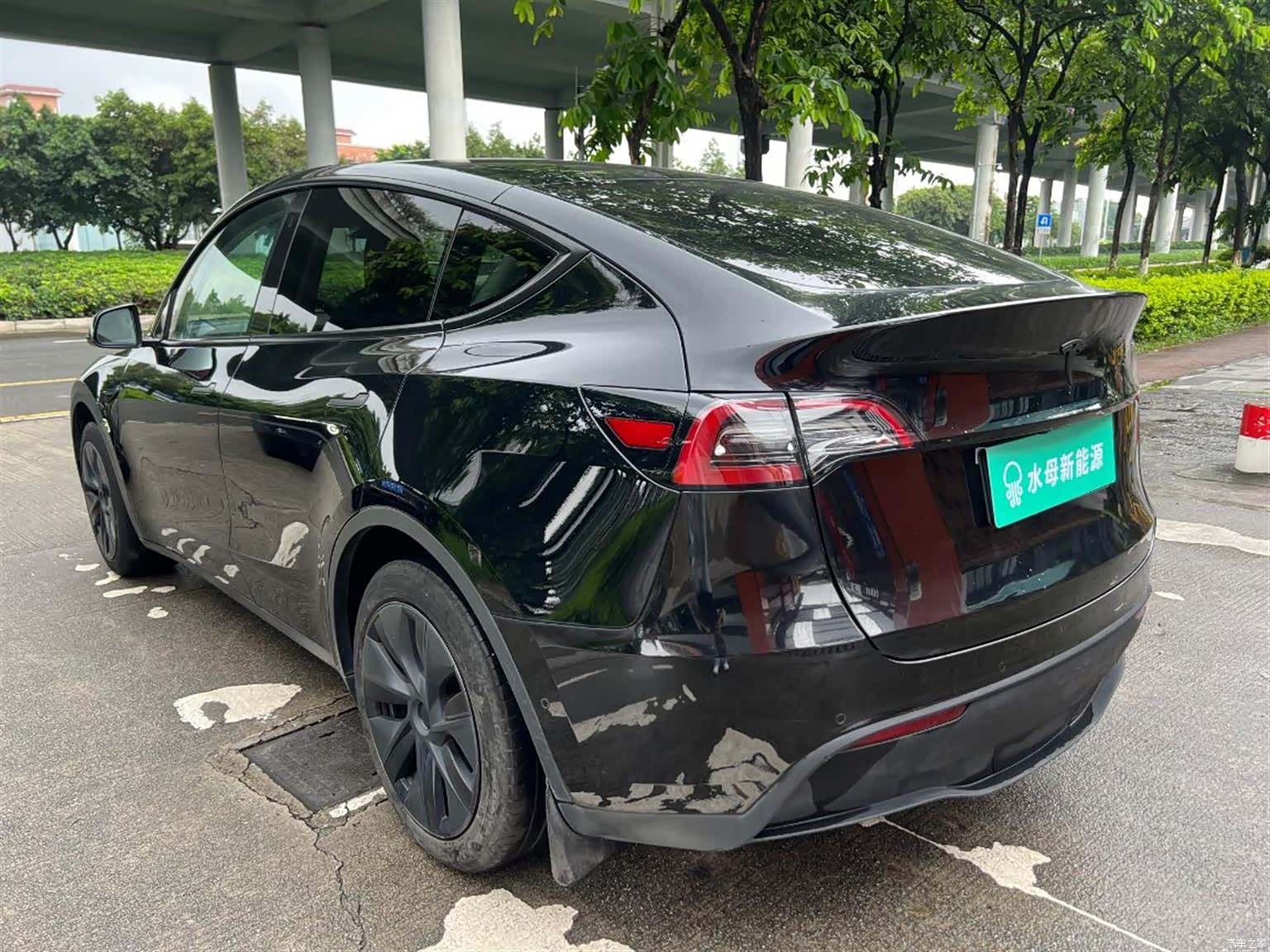 Tesla Model Y, 2023 7